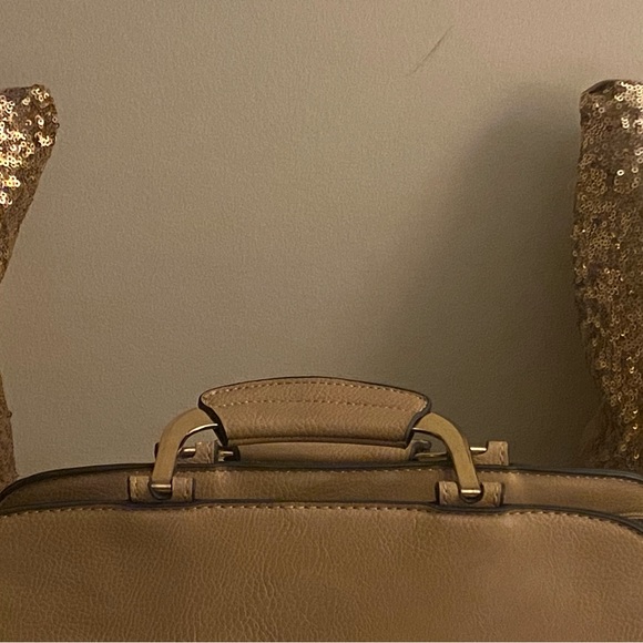 Cream Handbag - Picture 4 of 6